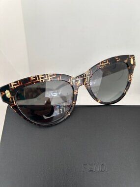 Fendi Iconic Logo Sunglasses